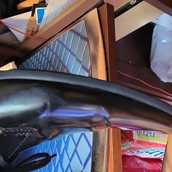 Calvin Klein - Picture 5 of 11